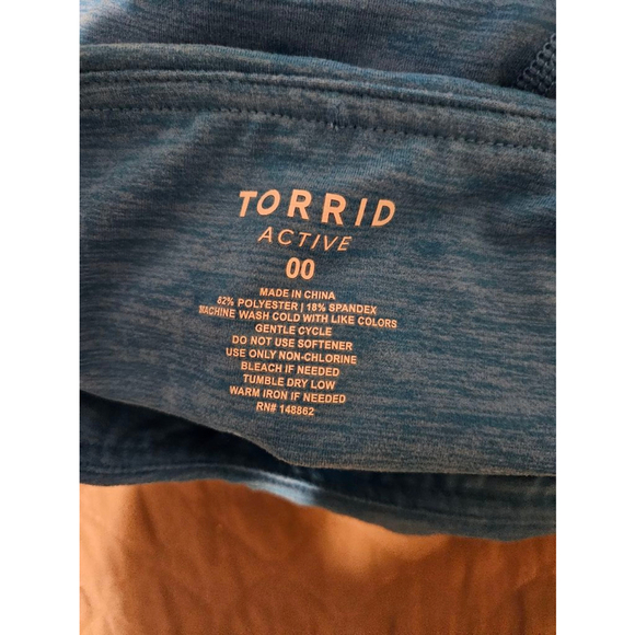 Torrid Performance Crop Design Leggings Size M/L 10 Atomic Blue - Picture 3 of 11